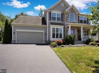 303 Woodglen Rd, Morgantown, PA 19543