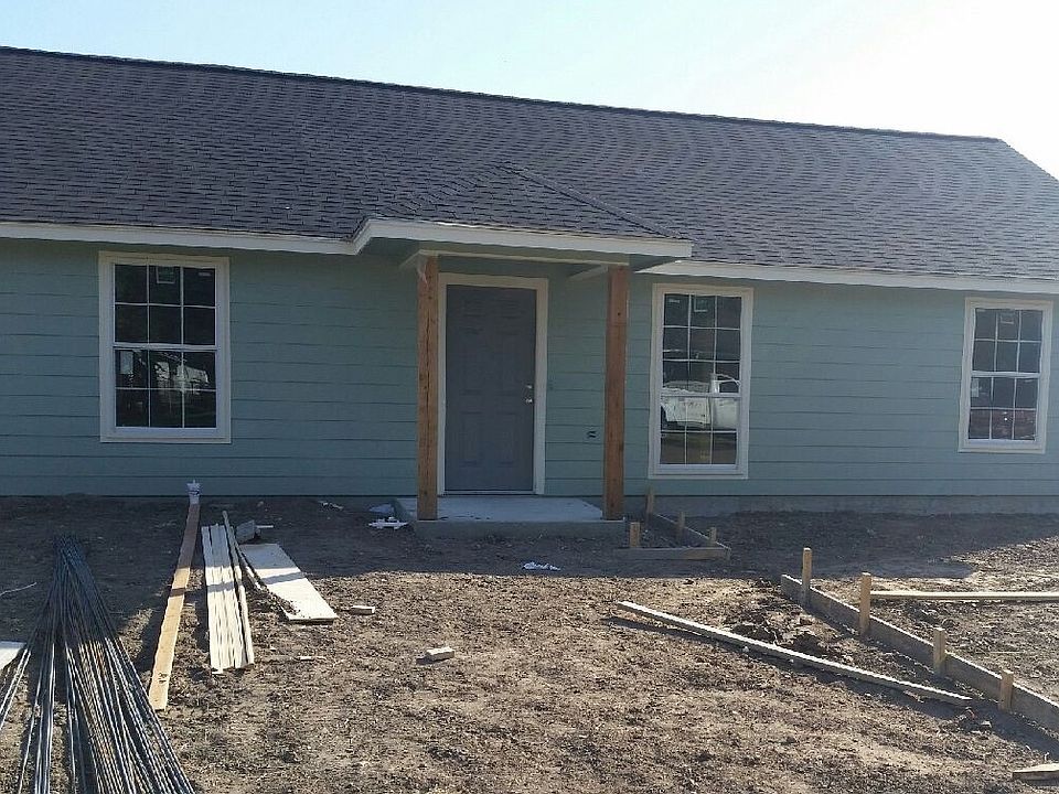 1st image of 813 E Mesquite Ln