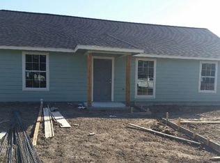 813 E Mesquite Ln, Victoria, TX 77901