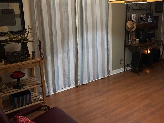 2nd image of 28 Sonderhen Dr
