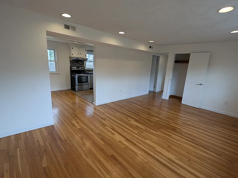 157 Central St #5 — Photo 2