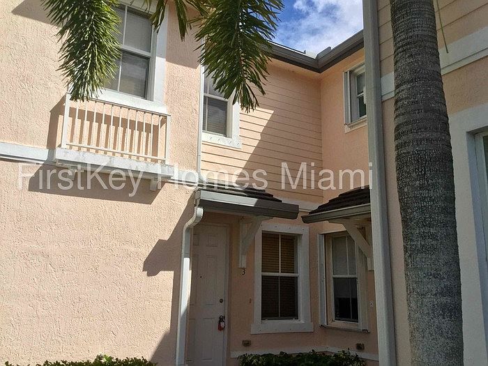 1st image of 2884 SE 2nd Dr Unit 3