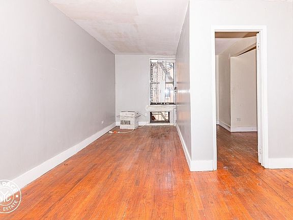 3rd image of 250 Clarkson Ave #22