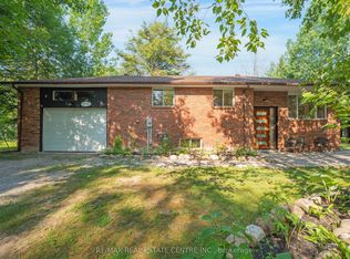 27 Irene Rd, Tiny, ON L0L 2J0