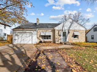 1276 Division St, Green Bay, WI 54303