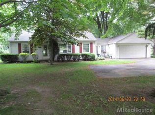 25300 S River Rd, Harrison Township, MI 48045