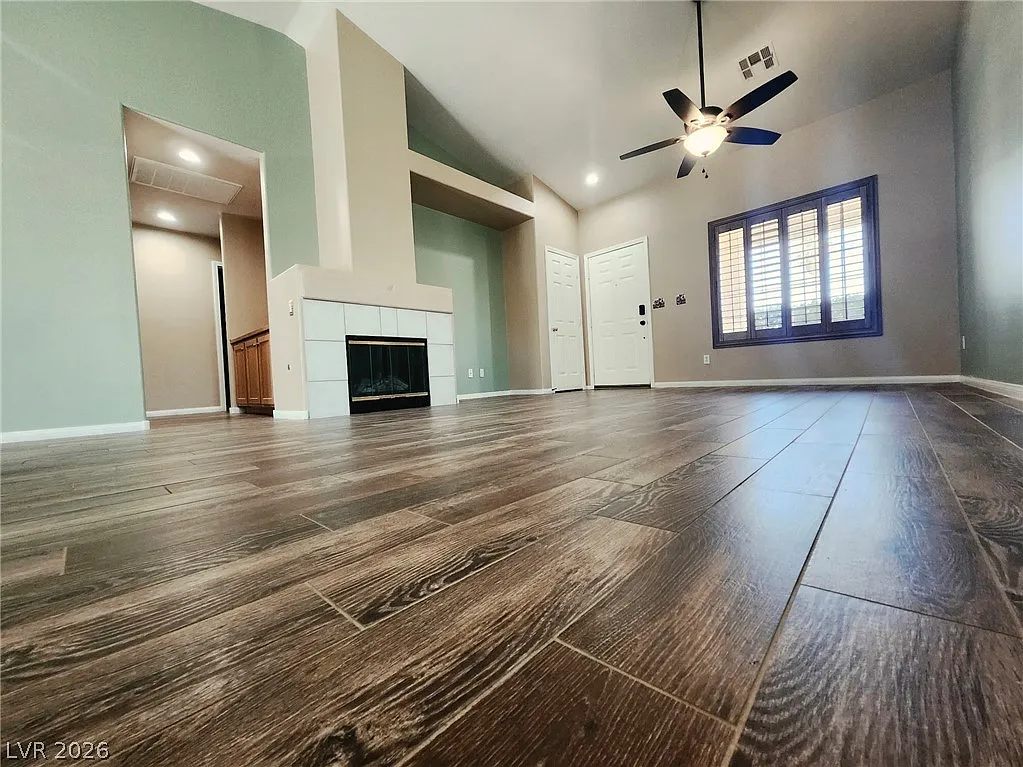 3 bed, 2.0 bath, 1149 sqft, $2,150 — Photo 4
