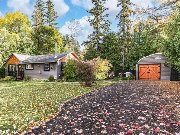 759 Florence Rd, Innisfil, ON L9S 2E2