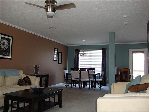 3rd image of 121 Green Meadow Ct