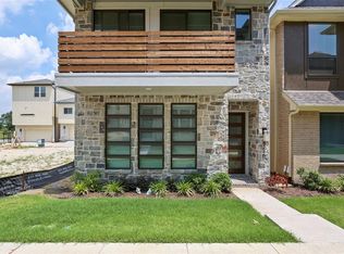 8226 Laflin Ln, Dallas, TX 75231