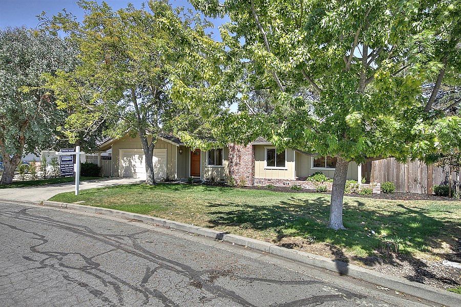 1st image of 1661 Del Monte Way