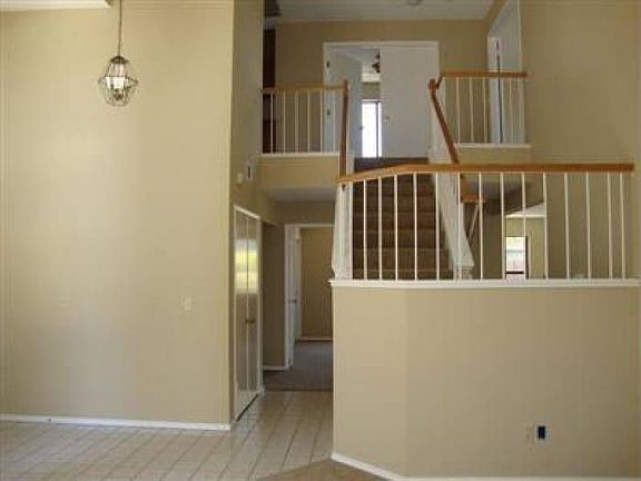 4th image of 1569 Robert Ct