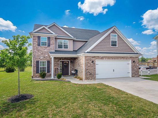 4923 Lincoln Pointe Dr, Newburgh, IN 47630