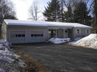 17 Manor Rd, Rhinebeck, NY 12572