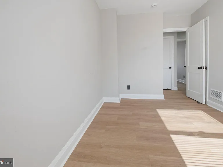 3525 Kentucky Ave — Photo 16