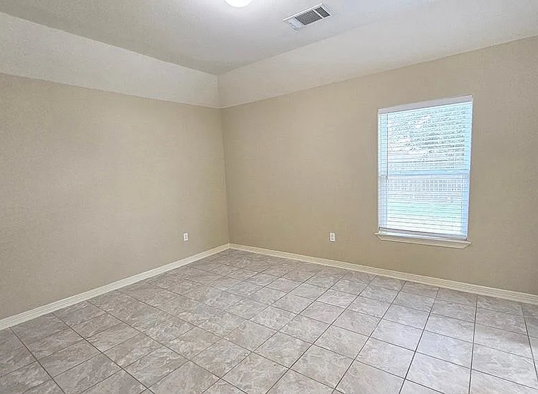 8031 Canyon St — Photo 7