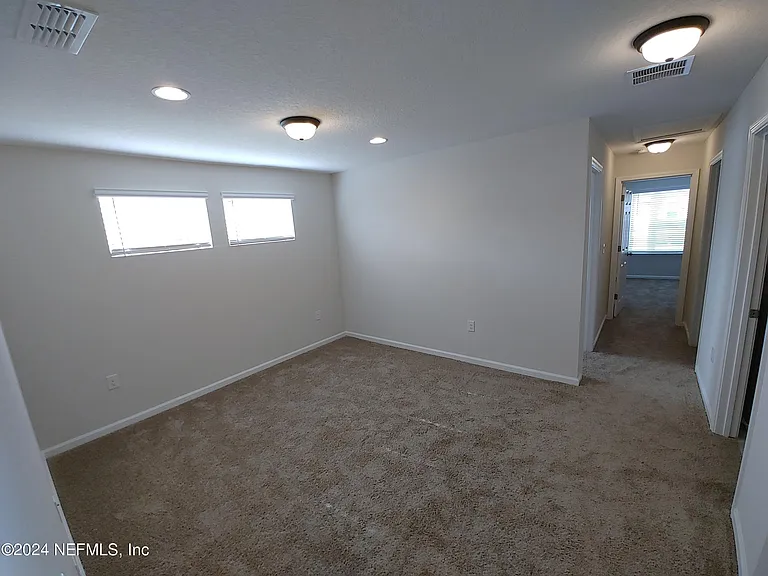 11253 Minnetta Ct — Photo 16