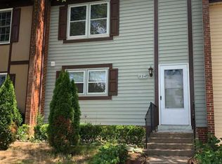 534 Crestwood St SW, Leesburg, VA 20175