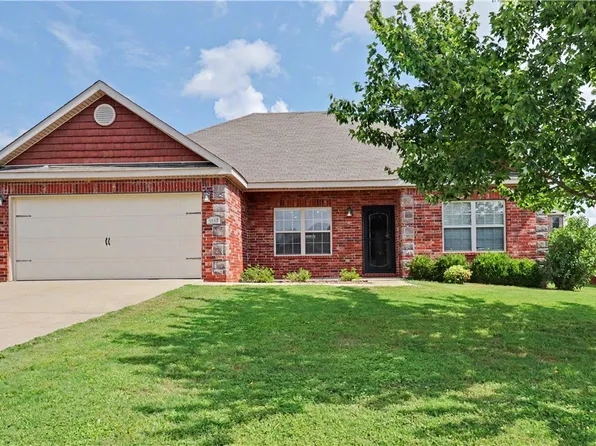 5003 Cross Creek Blvd, Rogers, AR 72758