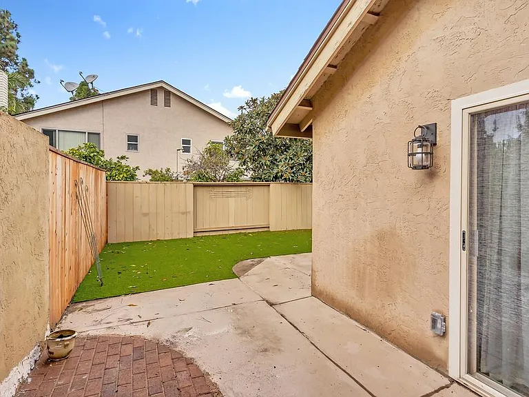 1486 Cactusridge St — Photo 19