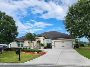 990 Autumn Pines Dr, Orange Park, FL 32065