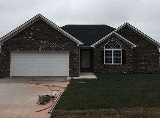 321 Maple Hill Ct, Bowling Green, KY 42101