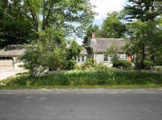 12 Lesnyk Rd, Goffstown, NH 03045