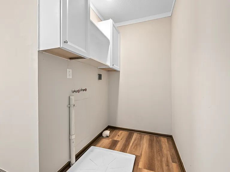 1015 Cabell St — Photo 9