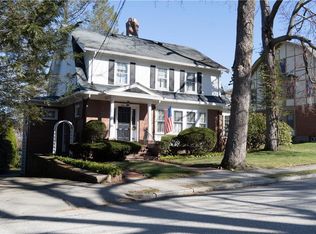 38 Upland Rd, Woonsocket, RI 02895