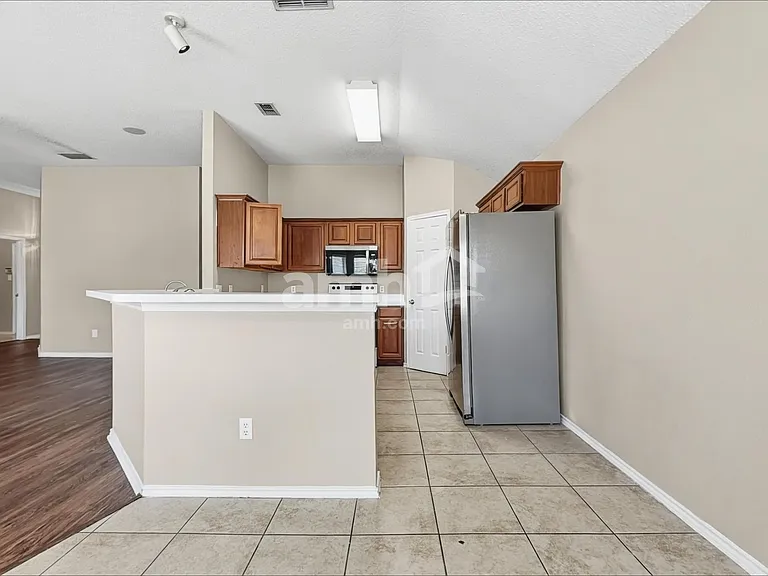 3809 Staghorn Cir N — Photo 4