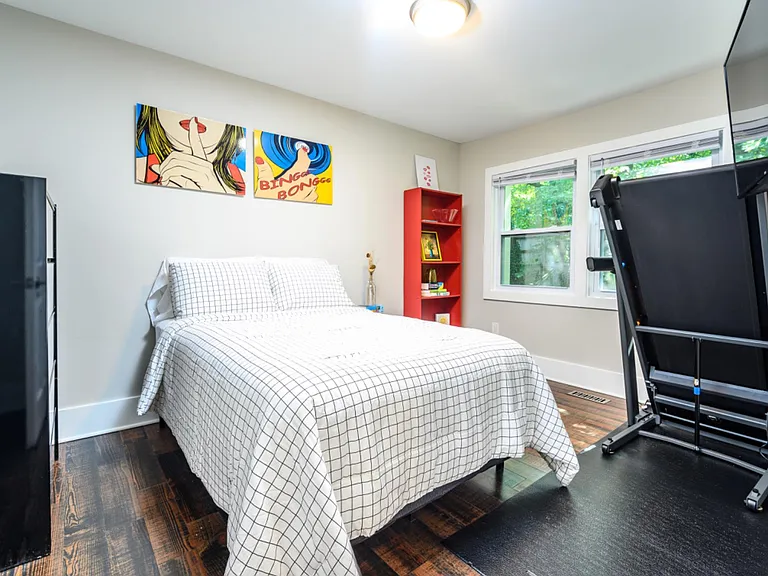 5053 Sheriff Rd NE — Photo 12