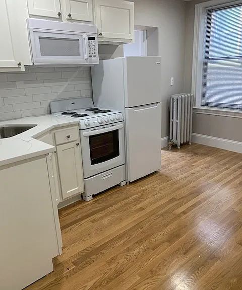 50 Park Vale Ave — Photo 34