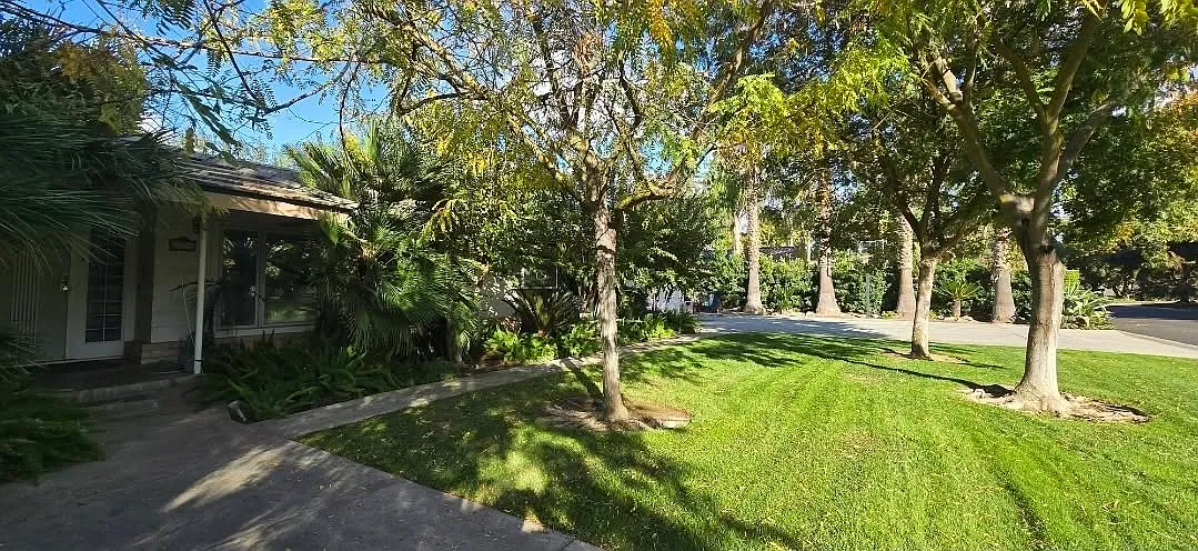 5 bed, 3972 sqft, $3,200 — Photo 4