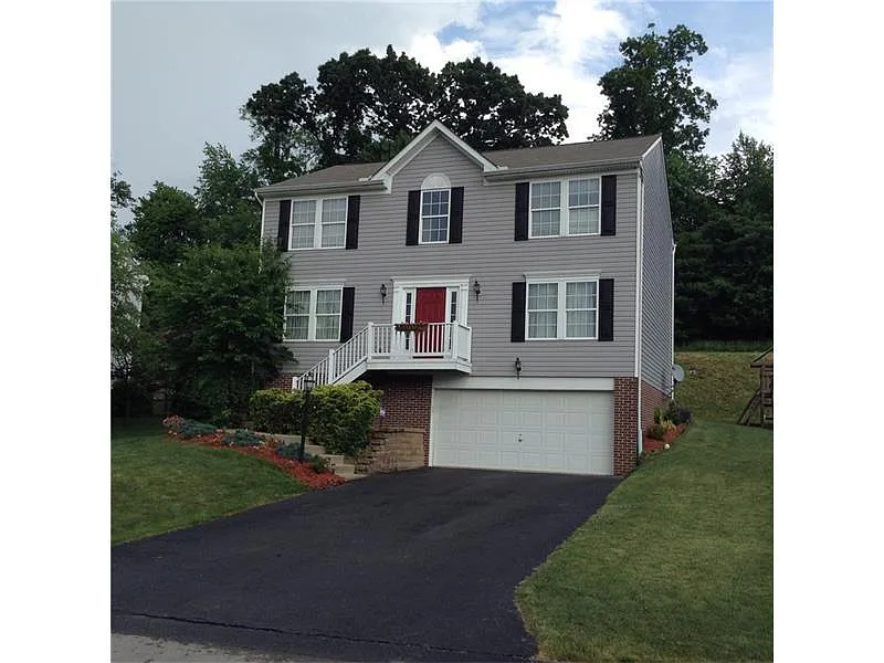 245 Sussex Way photo 1