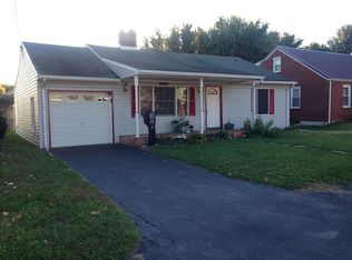 10911 Clinton Ave, Hagerstown, MD 21740