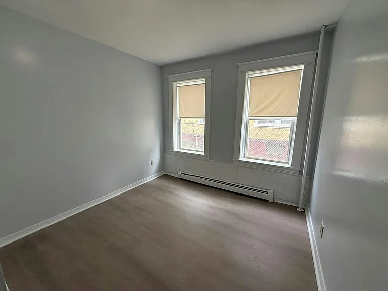 116 Fort Pleasant Ave #2L — Photo 6