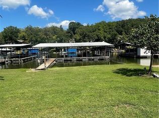 30405 Sycamore Dr, Gravois Mills, MO 65037
