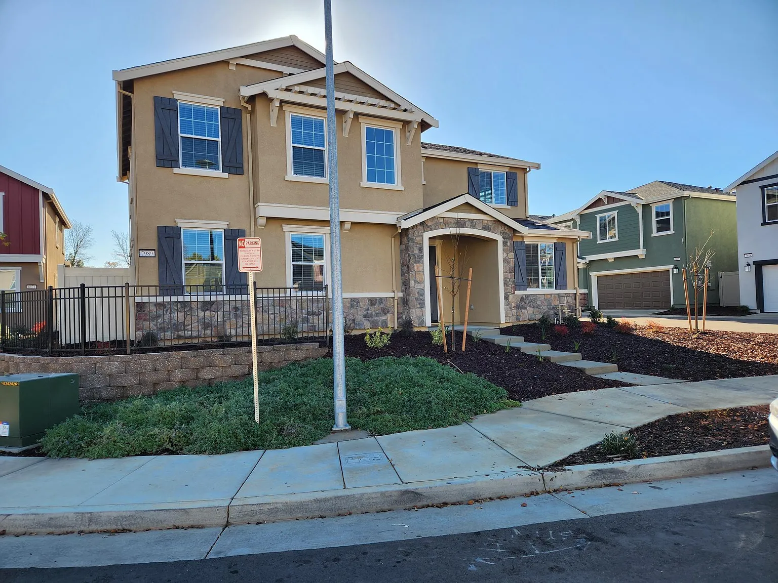 7989 Lizzie Cir photo 1