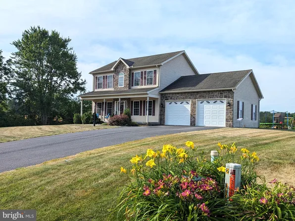 109 Crest View Ln, Gettysburg, PA 17325