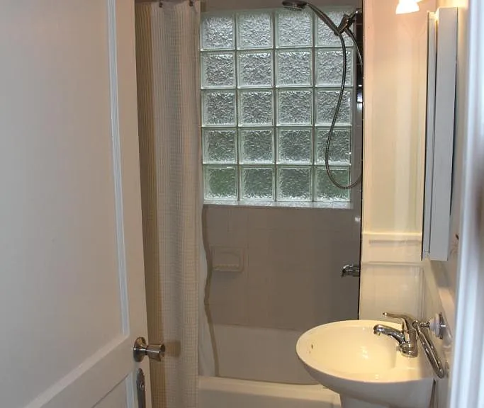 1014 Iverson Ave — Photo 14