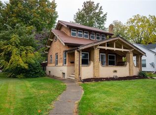 4330 W 210th St, Fairview Park, OH 44126