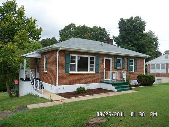1st image of 602 Fleetwood Dr