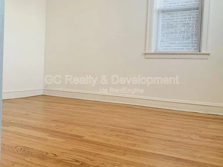 6316 N Rockwell St #2 — Photo 15