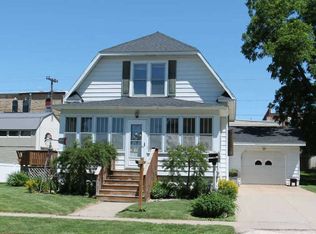 103 E Clark St, Calmar, IA 52132