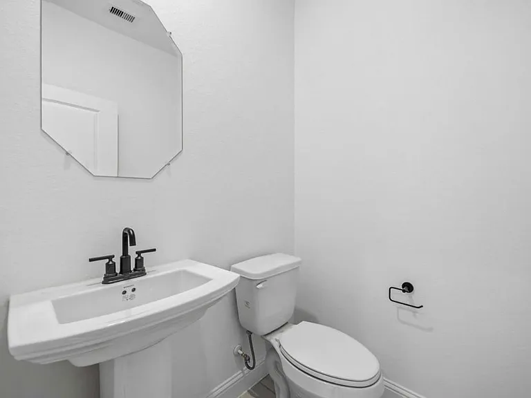 10326 Water Harbor Dr — Photo 17