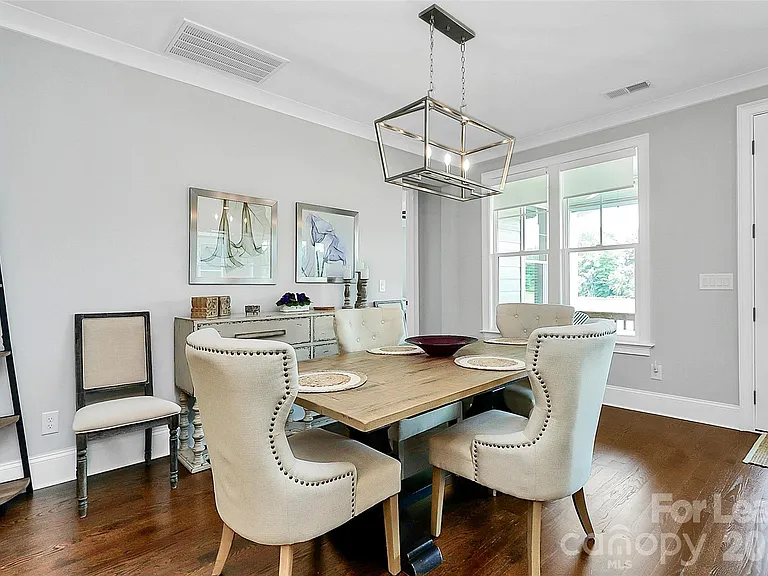 136 Preston Rd — Photo 8
