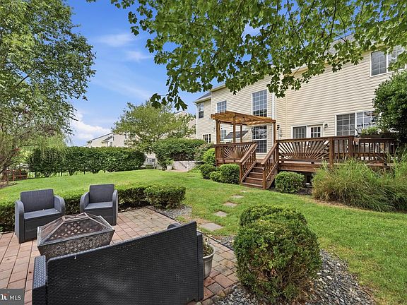 2nd image of 14404 Kings Crossing Blvd