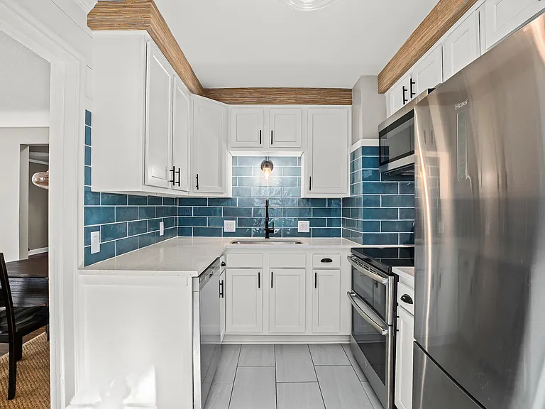 3420 Ravena Ave — Photo 8
