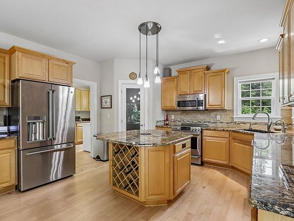 2nd image of 749 Prestwick COURT