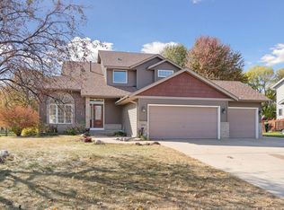 8949 Trinity Gdns, Minneapolis, MN 55443